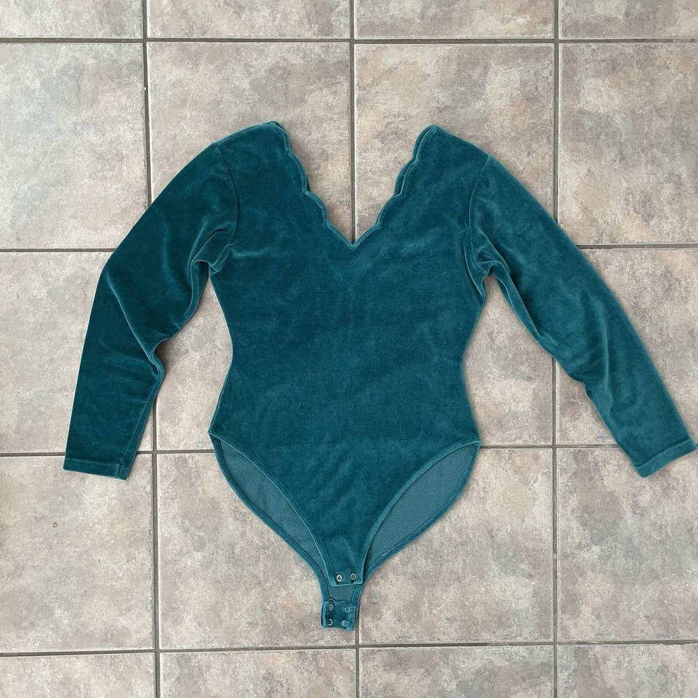 Vtg scalloped V-neck long sleeve velvet seafoam bodysuit size large baddie